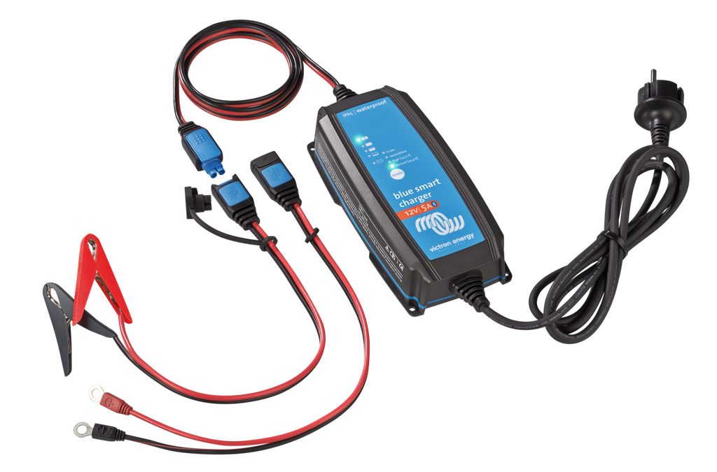 Blue Smart IP65 Charger 12V 5A (total)