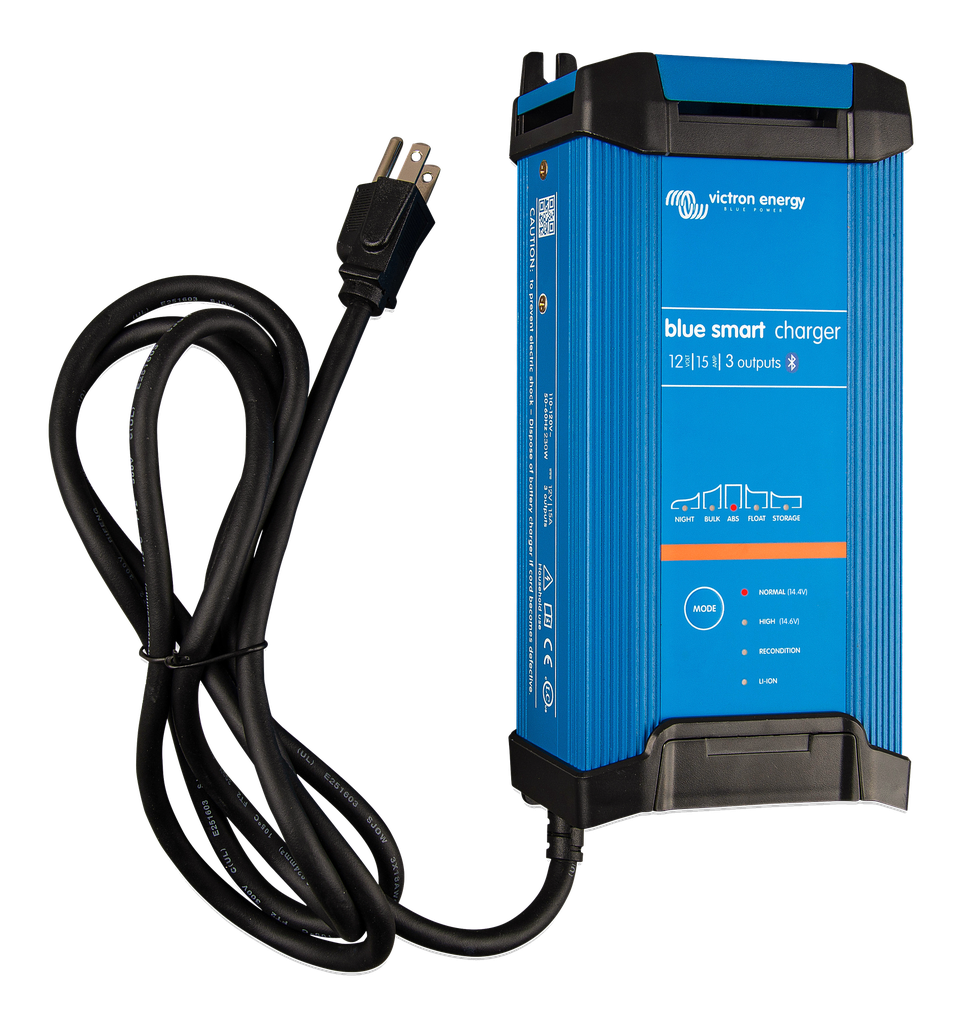 Blue Smart IP22 Charger 12V 15A (3) 120V