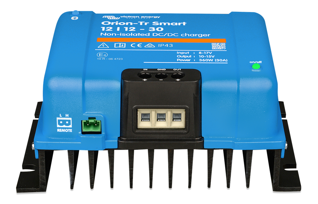 Orion-Tr Smart 12/12-30A (360W) Non-isolated DC-DC charger (front-angle) 