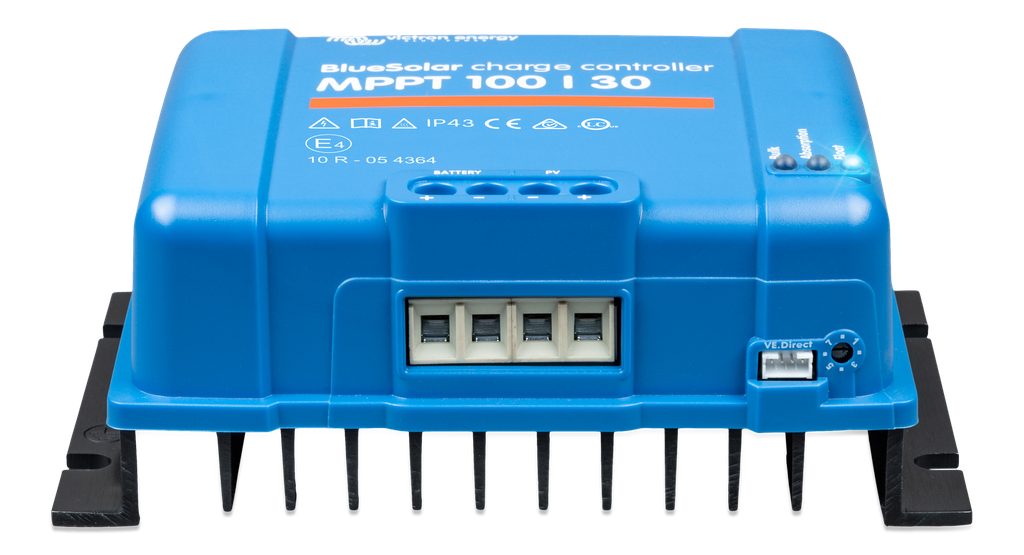 BlueSolar MPPT charge controller 100/30 (front) 