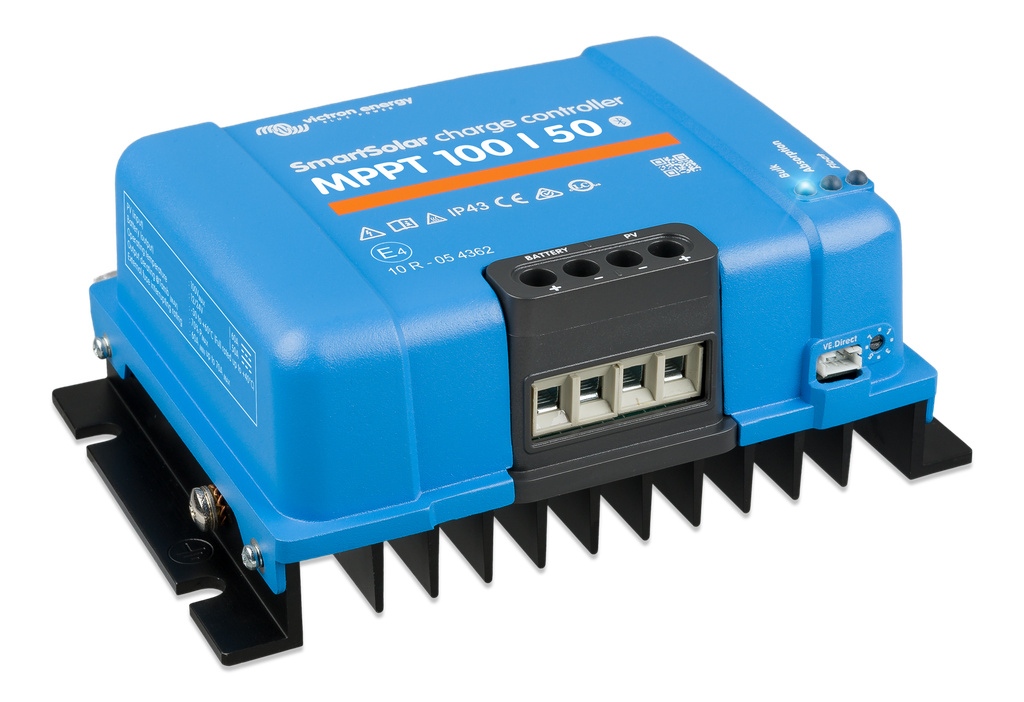 SmartSolar MPPT 100/50 (left) 