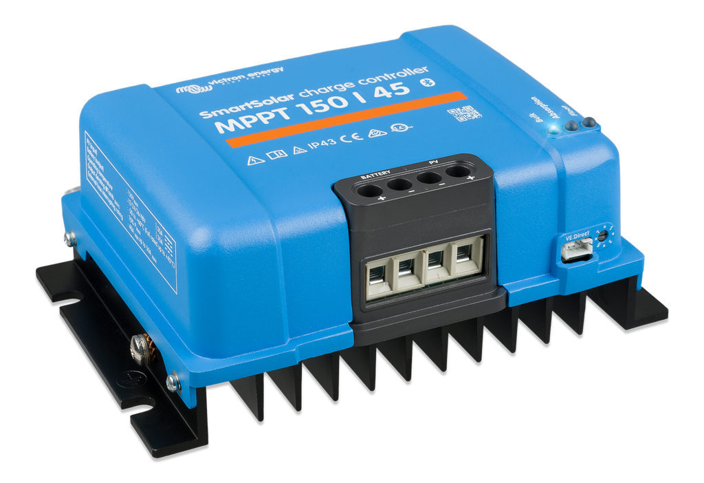 SmartSolar MPPT 150/45 (left) 