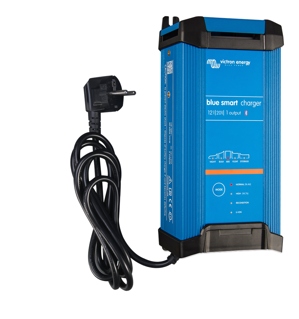 Blue Smart IP22 Charger 12V 20A (1) 230V 
