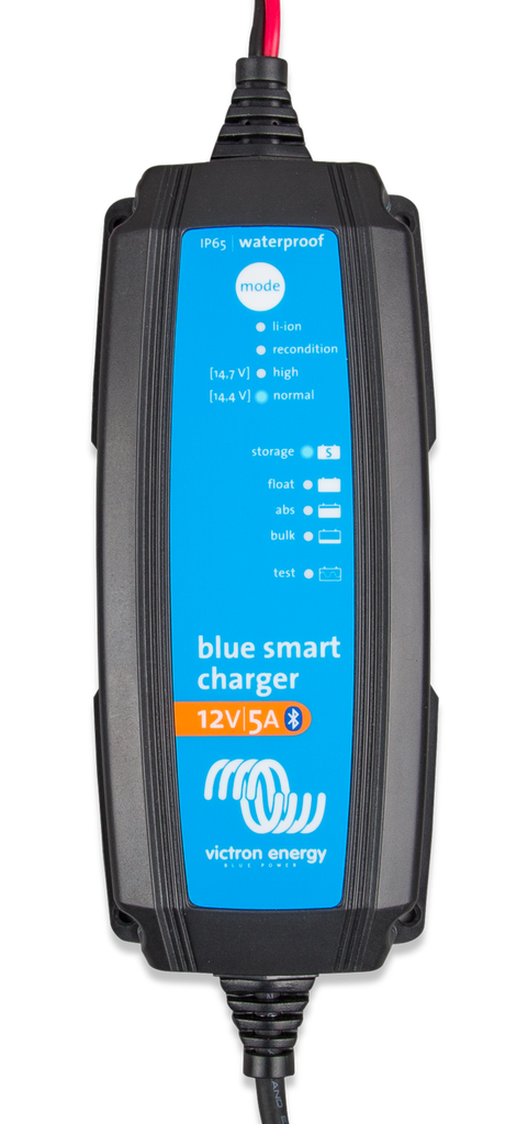 Blue Smart IP65s Charger 12/5(1) 230V CEE 7/17 Retail