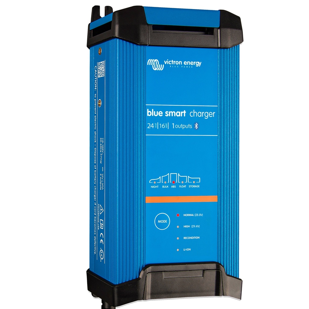 Blue Smart IP22 Charger 24/16(1) 230V CEE 7/7