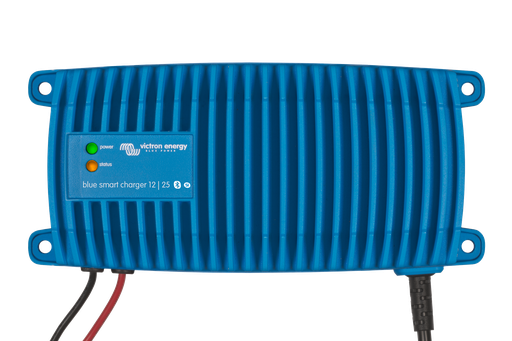[BPC122514006] Blue Smart IP67 Charger 12/25(1+si) 230V CEE 7/7